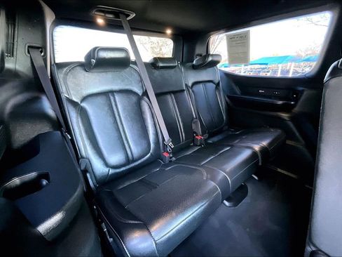 Used 2023 Jeep Wagoneer Series III w/ Rear Seat Video Group 1 image 25