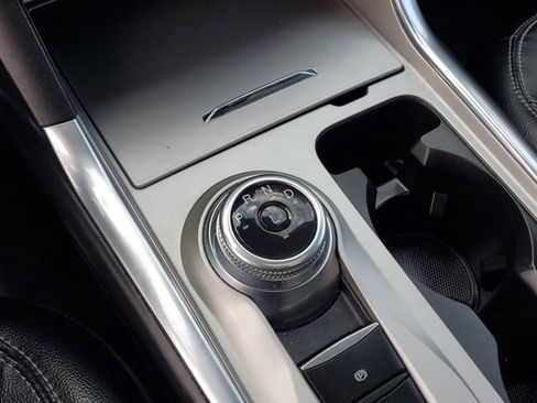 Used 2023 Ford Explorer Limited w/ Limited Technology Package image 34