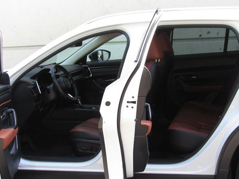 Used 2023 MAZDA CX-50 2.5 Turbo w/ Cargo Package AWD/4WD image 14