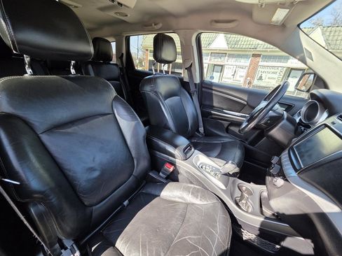 Used 2015 Dodge Journey SXT w/ Flexible Seating Group image 34