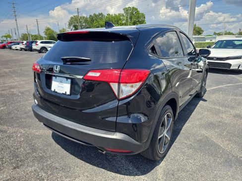 Certified 2022 Honda HR-V EX image 3