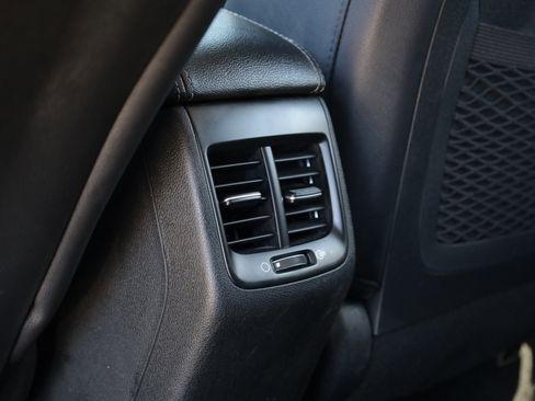 Used 2022 Kia Niro EX FWD image 19
