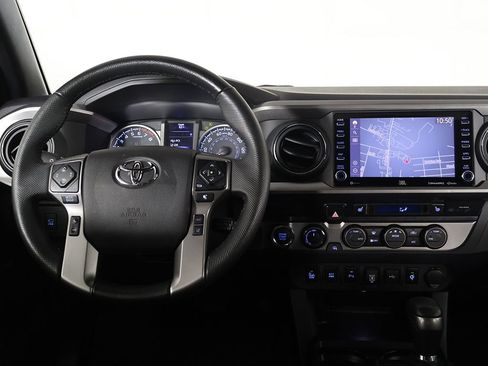 Used 2022 Toyota Tacoma Limited w/ Nightshade Package AWD/4WD image 33