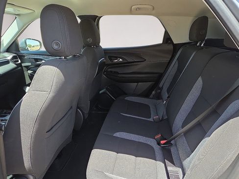 Used 2025 Chevrolet TrailBlazer LT FWD image 18
