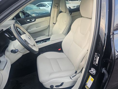 Used 2024 Volvo XC60 B5 Plus w/ Protection Package Premier image 16