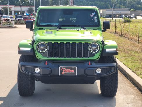 New 2025 Jeep Wrangler Unlimited Rubicon w/ Technology Group image 2