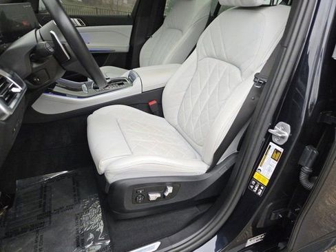 Used 2024 BMW X5 M60i image 8