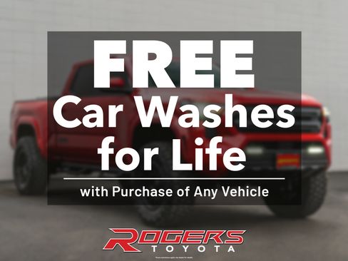 Used 2017 Toyota Tundra Limited w/ Limited Premium Package image 5