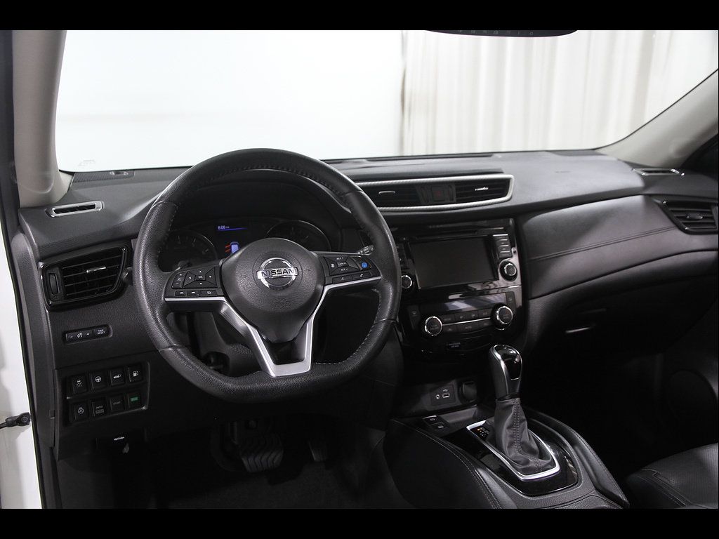 Used 2020 Nissan Rogue SL w/ Premium Package AWD/4WD image 7