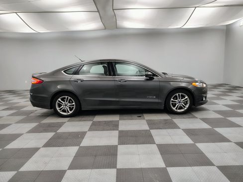 Used 2015 Ford Fusion Titanium FWD image 6
