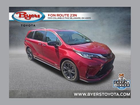 Used 2021 Toyota Sienna XSE w/ XSE Plus Package FWD image 1