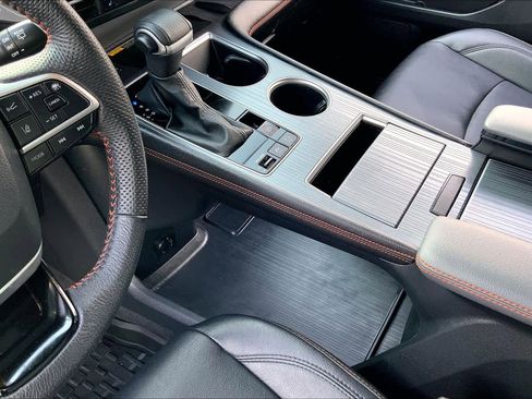 Used 2023 Toyota Sienna XSE w/ XSE Plus Package FWD image 16