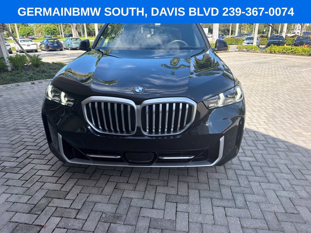 Certified 2024 BMW X5 sDrive40i w/ Premium Package RWD image 3