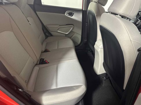 Used 2023 Kia Soul LX FWD image 18