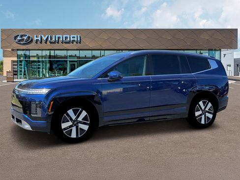 New 2026 Hyundai Ioniq 9 SEL image 2