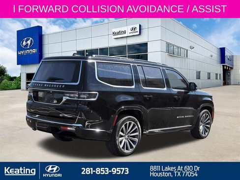 Used 2023 Jeep Grand Wagoneer Series II w/ Premium Group II AWD/4WD image 5
