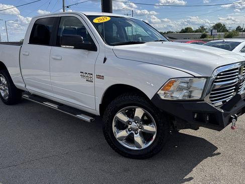 Used 2019 RAM 1500 Big Horn AWD/4WD image 2