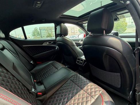 Used 2021 Genesis G70 3.3T w/ Sport Package RWD image 23