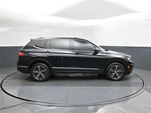 Used 2018 Volkswagen Tiguan SEL image 26