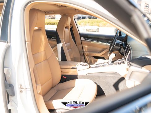Used 2015 Porsche Panamera S w/ Premium Package Plus image 17