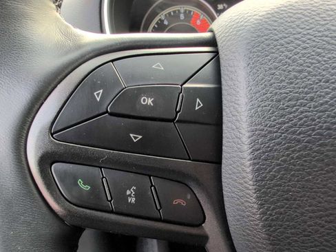 Used 2019 Jeep Cherokee Trailhawk image 26