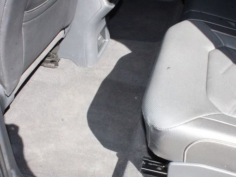 Used 2025 Volkswagen Atlas SE AWD/4WD image 45