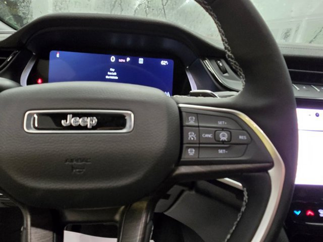 New 2026 Jeep Grand Cherokee Altitude AWD/4WD image 16