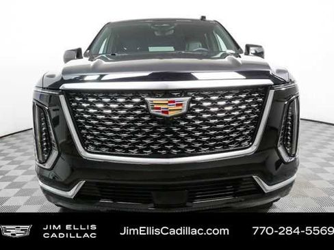 Certified 2026 Cadillac Escalade Luxury image 37
