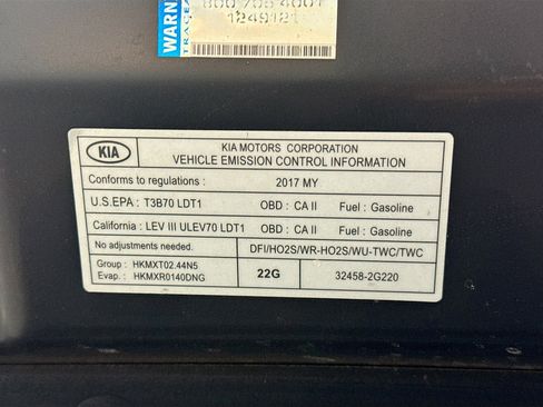 Used 2017 Kia Sportage LX w/ LX Popular Package image 17