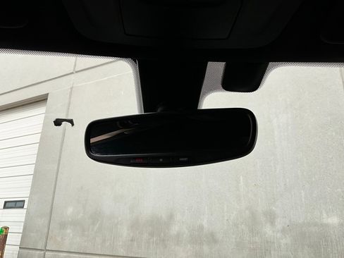 Used 2020 Chrysler Pacifica Touring-L Plus w/ S Appearance Package image 20