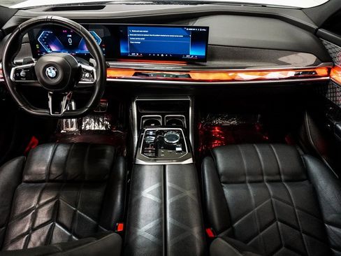Used 2023 BMW 760i xDrive 760i xDrive w/ Executive Package image 17