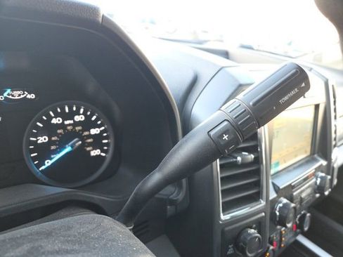 Used 2017 Ford F250 XLT w/ XLT Premium Package image 40