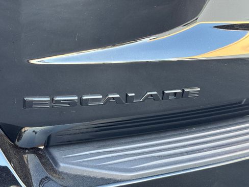 Certified 2024 Cadillac Escalade ESV Sport Platinum w/ LPO, ONYX Package AWD/4WD image 12