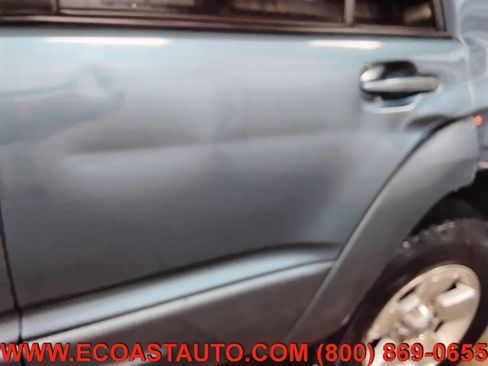 Used 2004 Toyota 4Runner SR5 RWD image 17