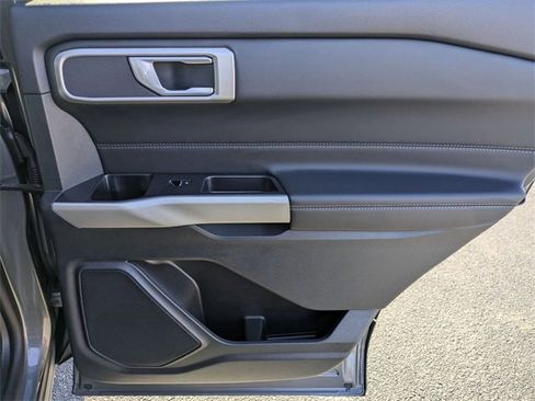 Used 2023 Ford Explorer XLT w/ Equipment Group 202A image 32