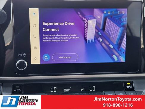 Used 2025 Toyota Camry SE FWD image 18