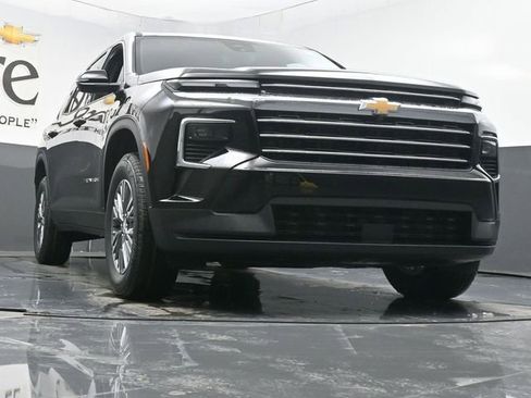 New 2026 Chevrolet Traverse LT w/ Driver Confidence Package image 3