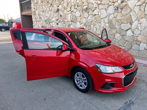Used 2020 Chevrolet Sonic LT FWD image 7