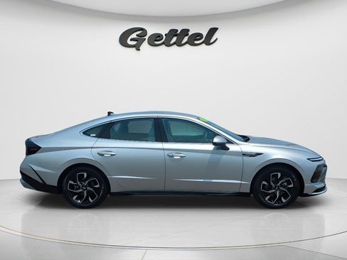 Certified 2025 Hyundai Sonata SEL FWD image 4