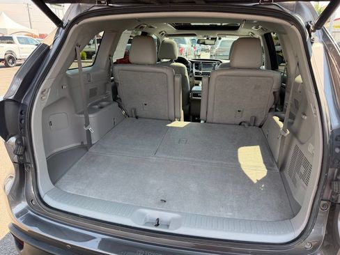 Used 2016 Toyota Highlander Limited Platinum AWD/4WD image 50