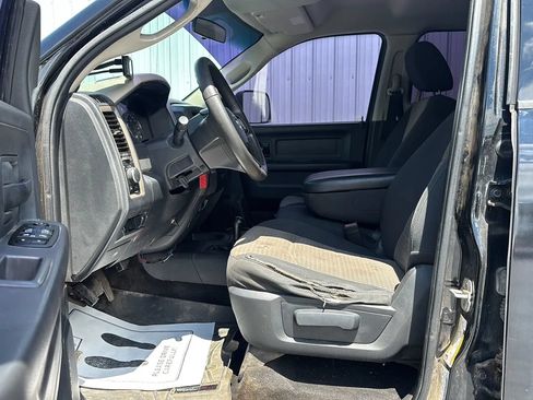 Used 2012 RAM 2500 ST w/ Chrome Appearance Group AWD/4WD image 17