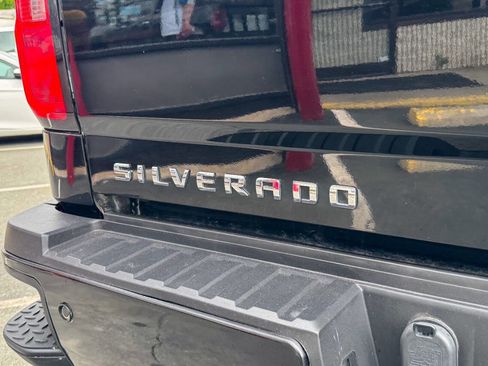 Used 2017 Chevrolet Silverado 2500 LTZ w/ Duramax Plus Package AWD/4WD image 22