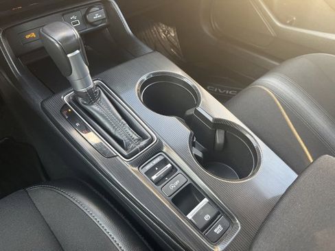 Used 2024 Honda Civic Sport image 15