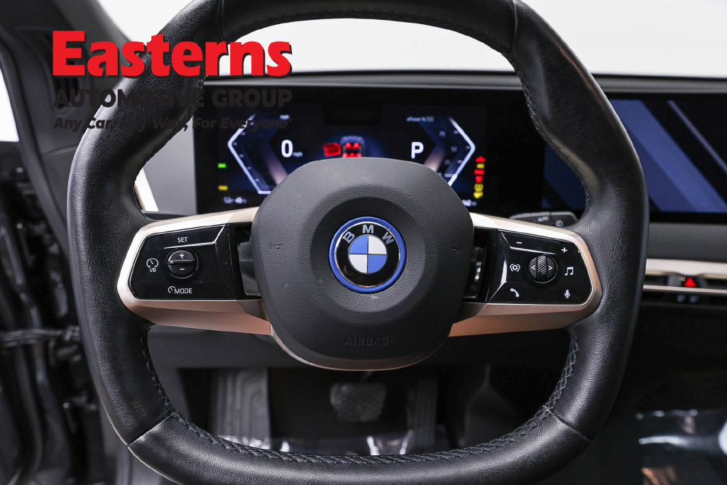 Used 2024 BMW iX xDrive50 AWD/4WD image 11