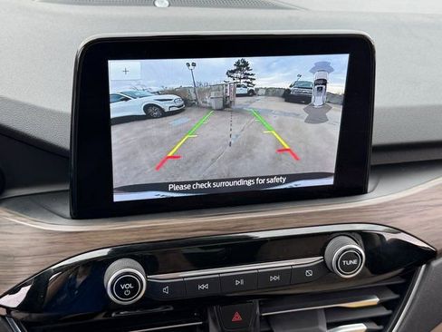 Certified 2020 Ford Escape Titanium image 27