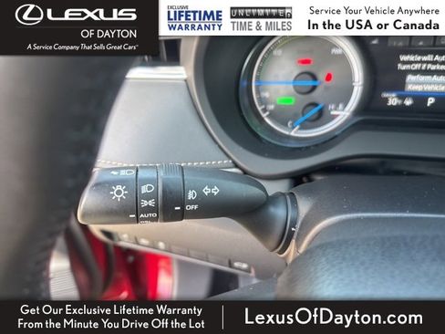 Used 2023 Toyota Venza XLE image 21