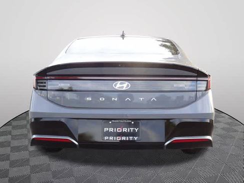 Used 2025 Hyundai Sonata SEL FWD image 3