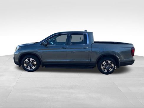 Used 2017 Honda Ridgeline RTL-T image 2