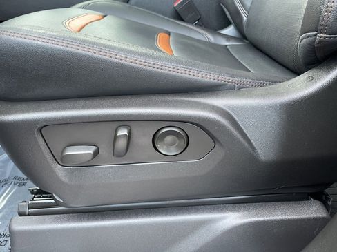 Used 2022 GMC Sierra 1500 AT4 w/ AT4 Premium Package image 22