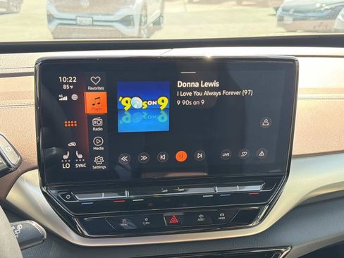 Used 2023 Volkswagen ID.4 Pro AWD/4WD image 19